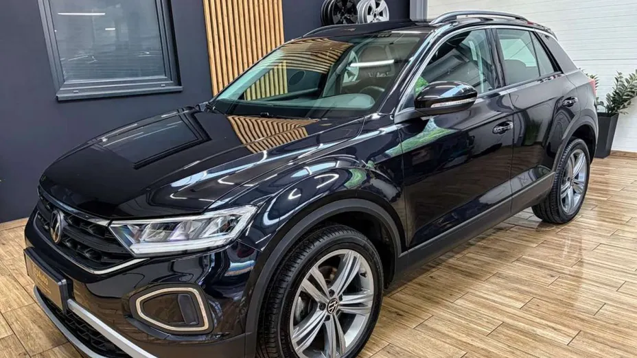 VOLKSWAGEN T-ROC -
