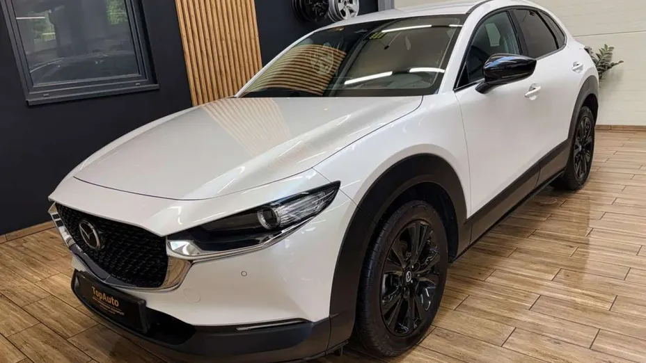 MAZDA CX-30 -