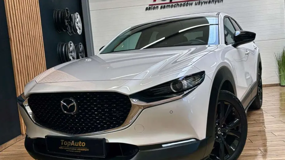 MAZDA CX-30 -