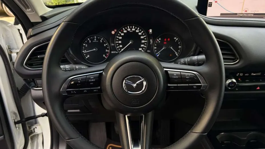 MAZDA CX-30 -