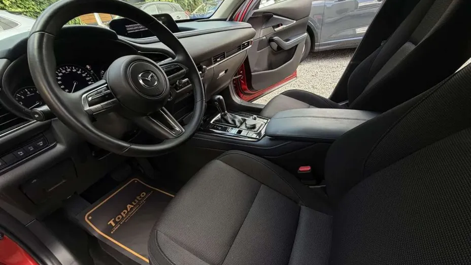 MAZDA CX-30 -