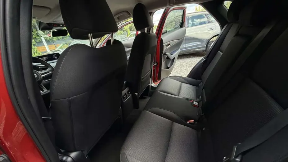 MAZDA CX-30 -