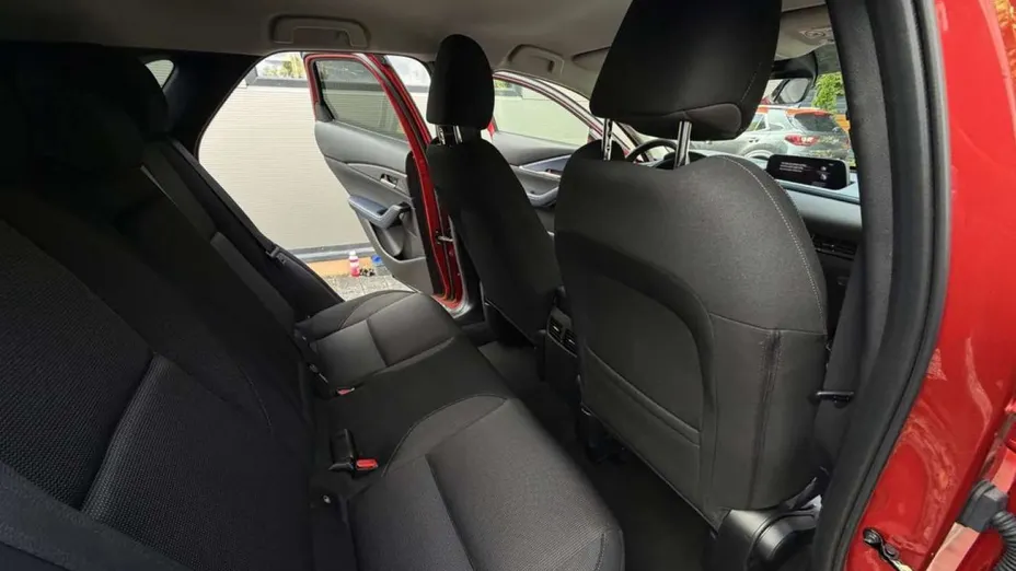 MAZDA CX-30 -