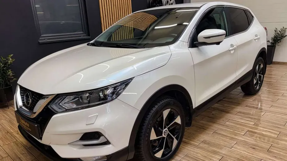 NISSAN Qashqai -