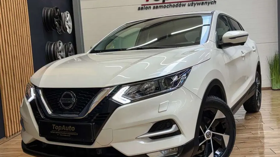 NISSAN Qashqai -