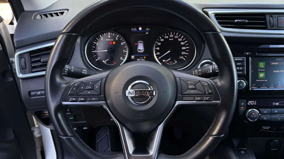 NISSAN Qashqai -