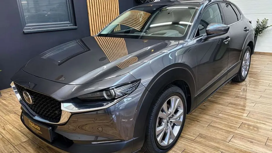 MAZDA CX-30 -