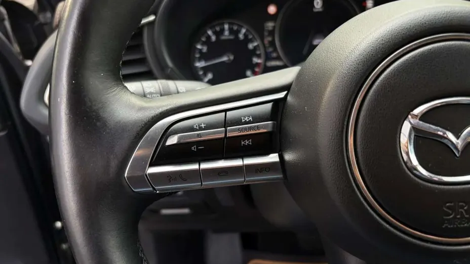 MAZDA CX-30 -