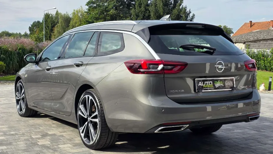 OPEL Insignia -
