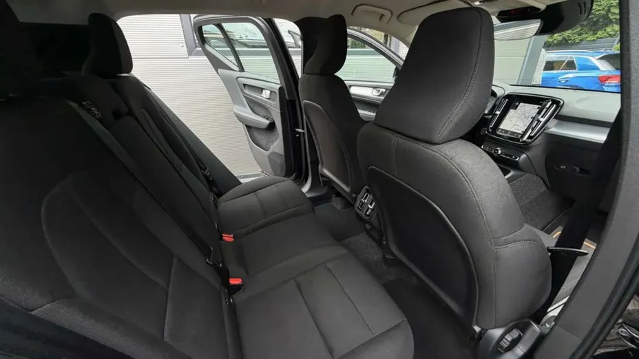 VOLVO XC40 -