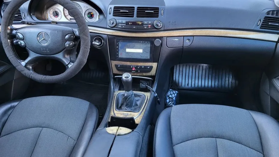 MERCEDES-BENZ E Klasa -