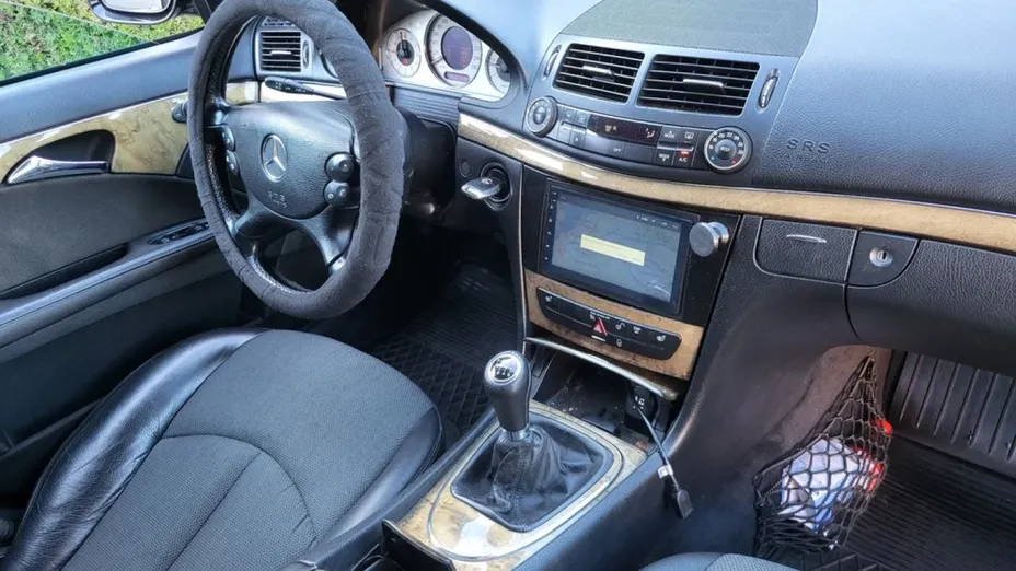 MERCEDES-BENZ E Klasa -