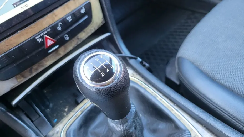 MERCEDES-BENZ E Klasa -