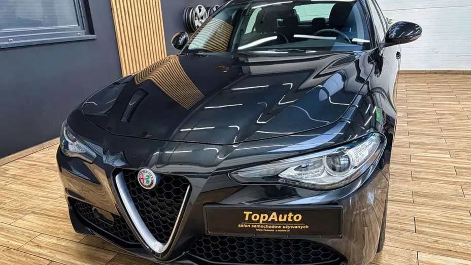 ALFA ROMEO Giulia -