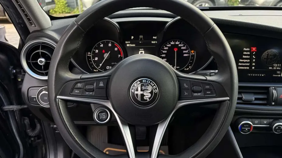 ALFA ROMEO Giulia -