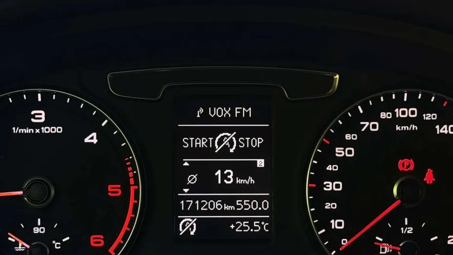 AUDI Q3 -