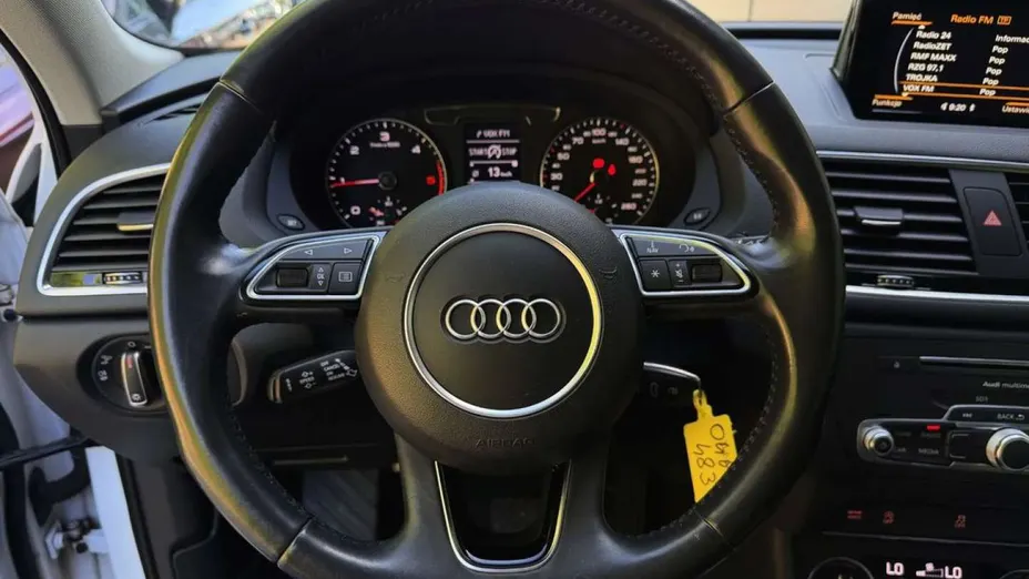 AUDI Q3 -