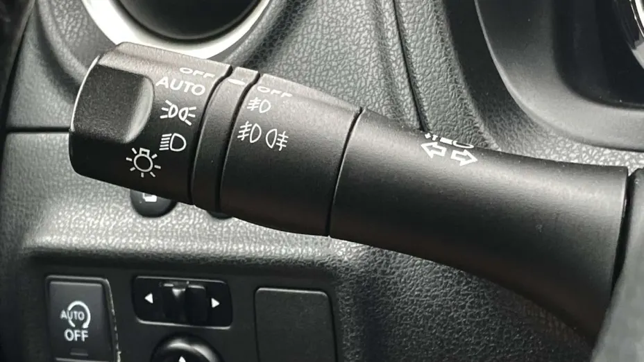 NISSAN Note -