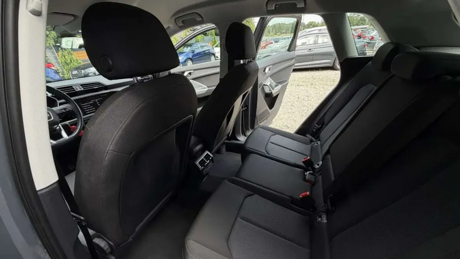 AUDI Q3 -