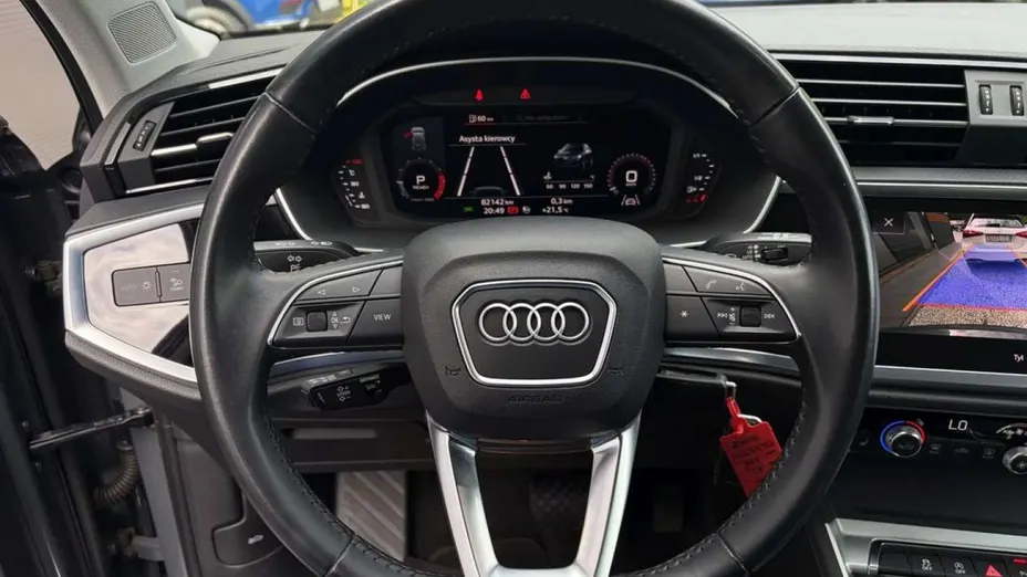 AUDI Q3 -