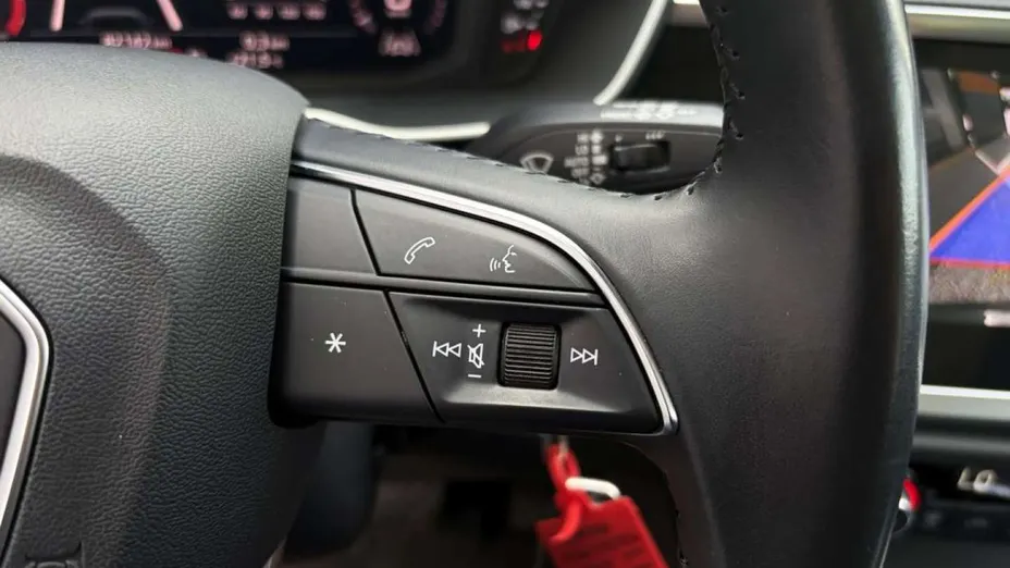 AUDI Q3 -