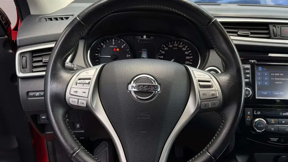 NISSAN Qashqai -