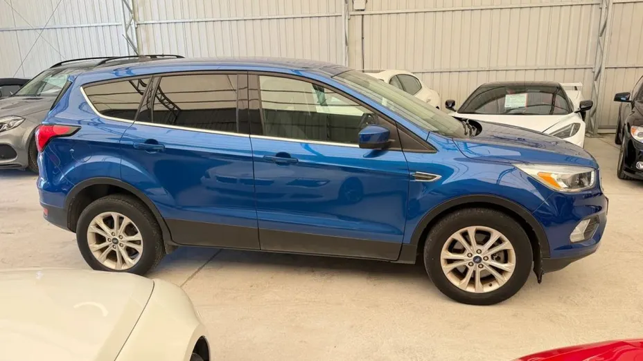 FORD Kuga -