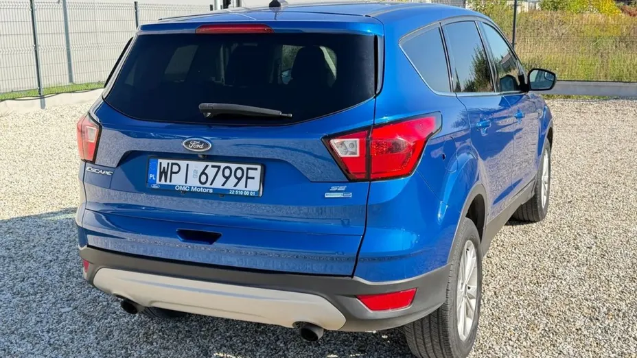 FORD Kuga -