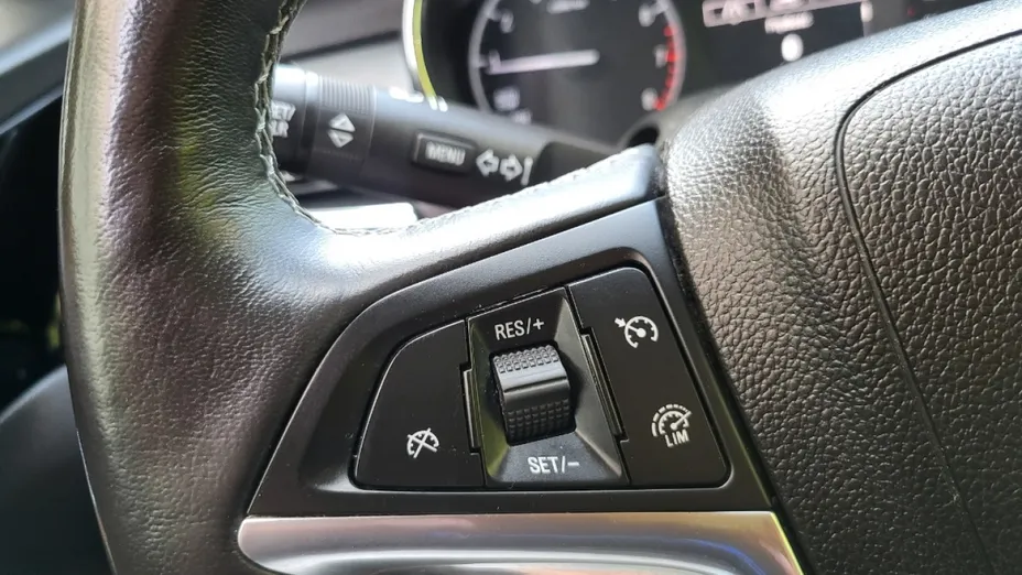 OPEL Mokka -