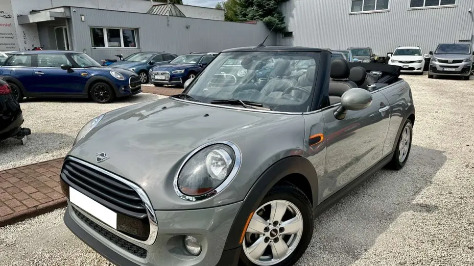 MINI Cooper -