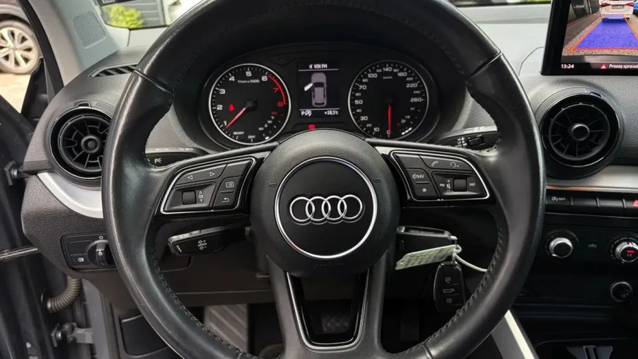 AUDI Q2 -
