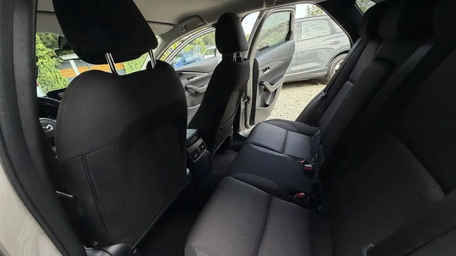 MAZDA CX-30 -