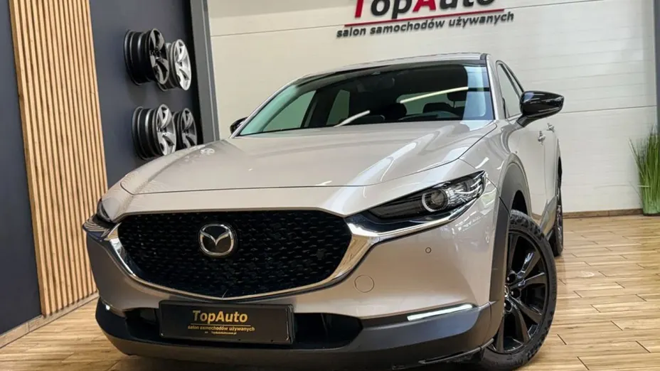 MAZDA CX-30 -