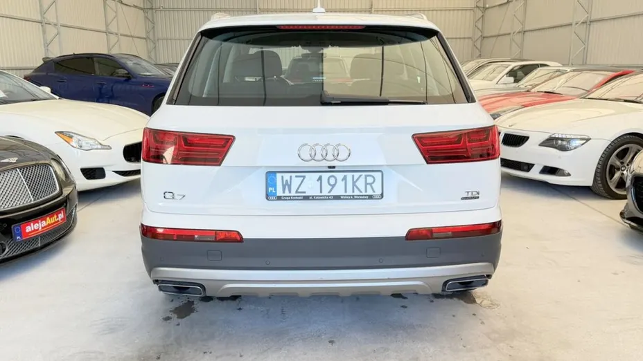 AUDI Q7 -