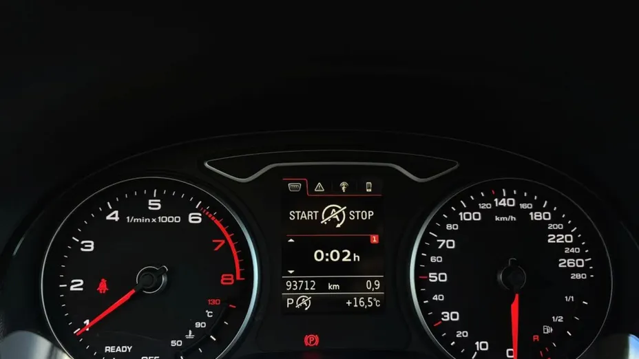 AUDI Q2 -