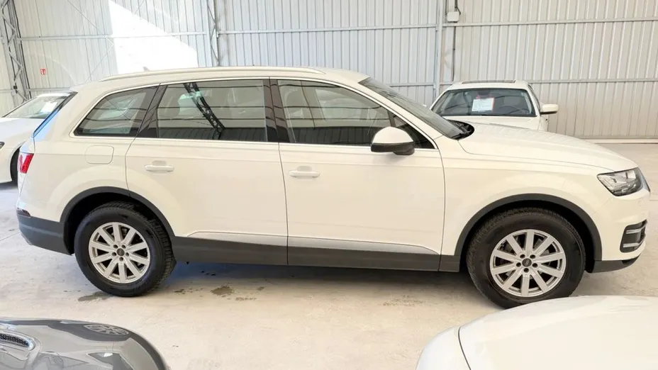 AUDI Q7 -