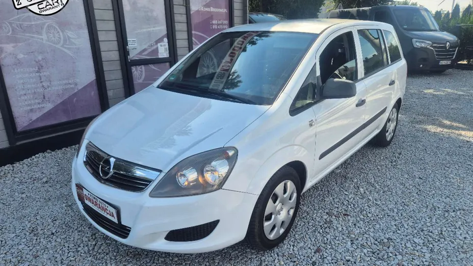 OPEL Zafira -