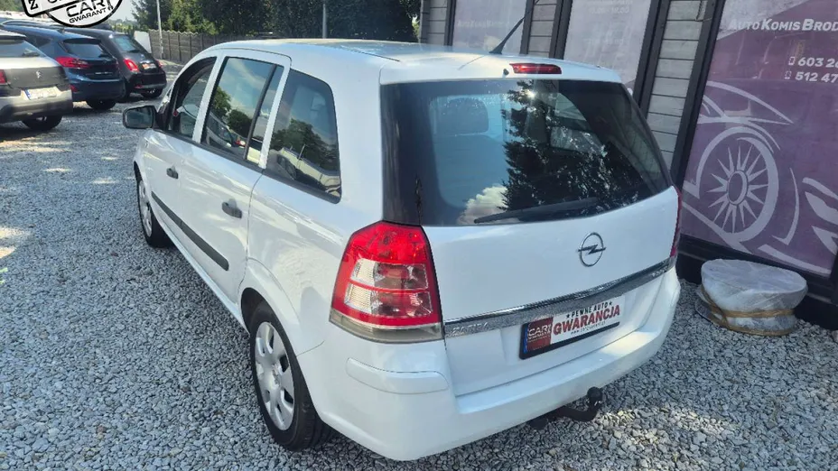 OPEL Zafira -