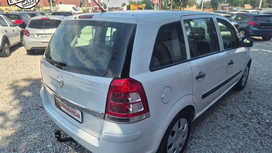 OPEL Zafira -