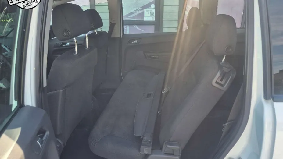 OPEL Zafira -