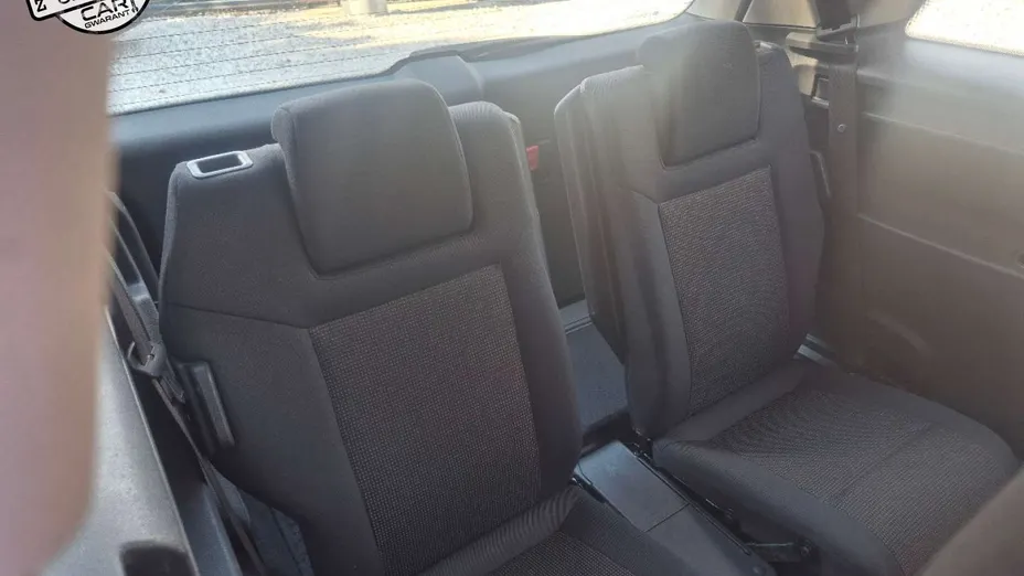 OPEL Zafira -