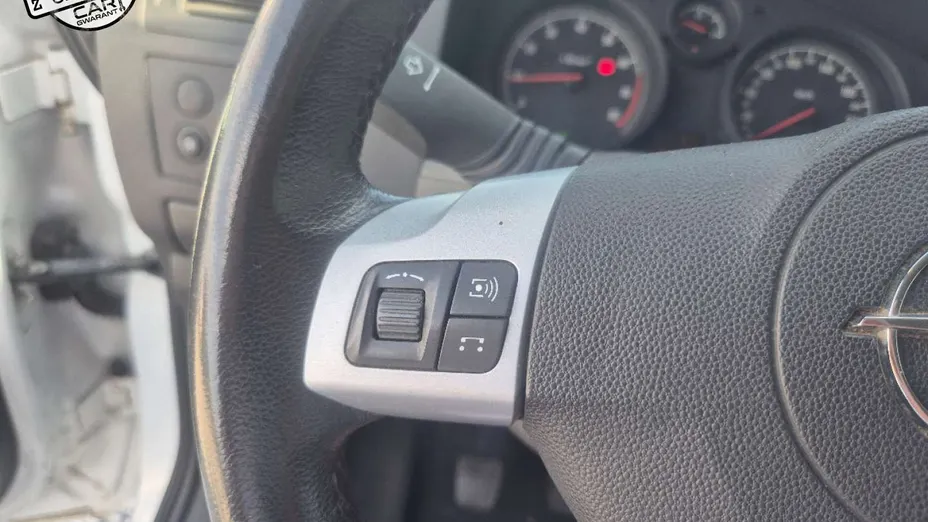 OPEL Zafira -