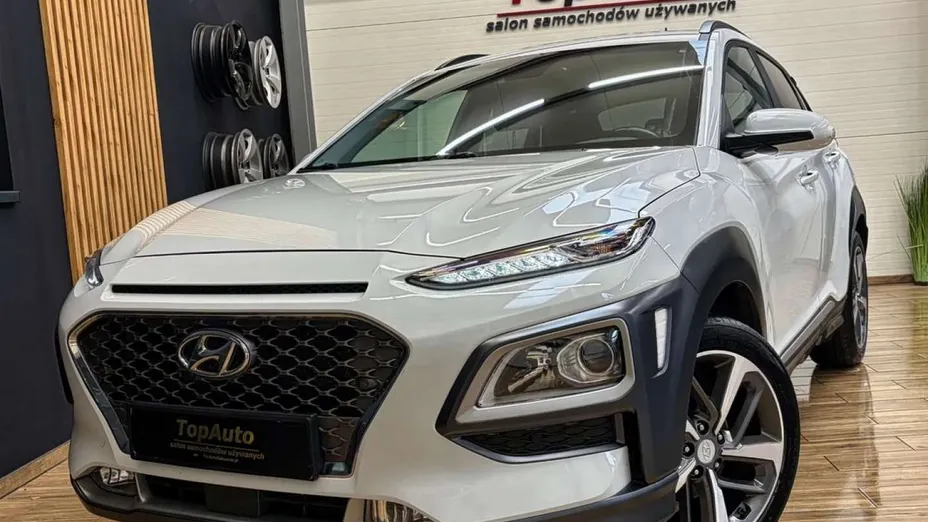 HYUNDAI Kona -