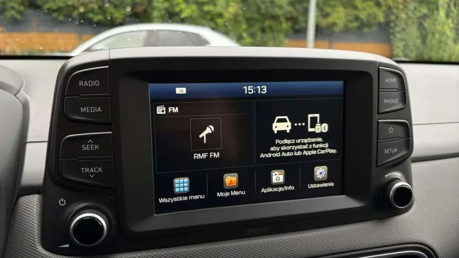 HYUNDAI Kona -