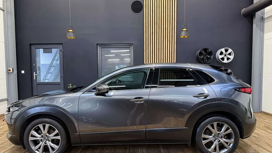 MAZDA CX-30 -