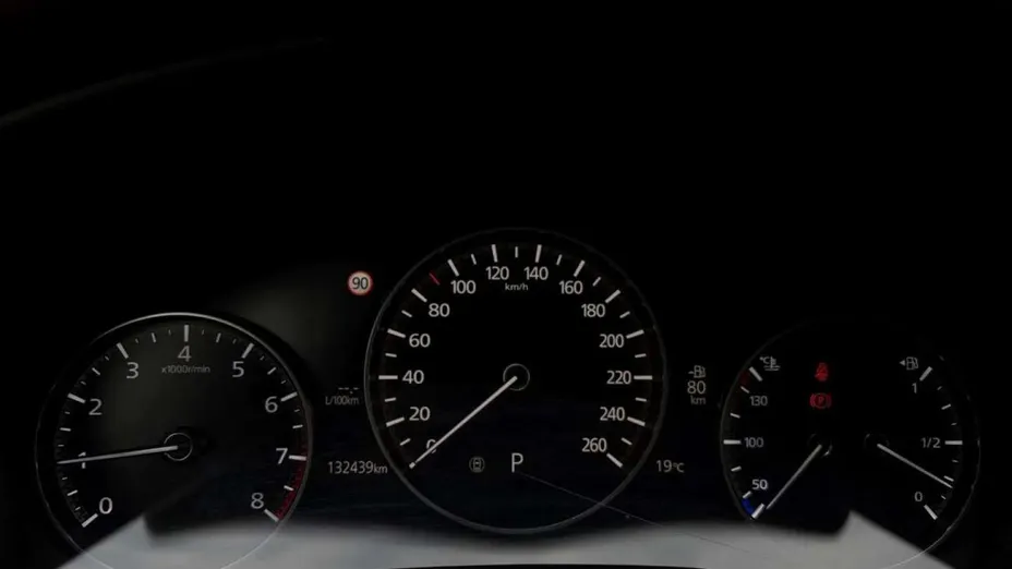 MAZDA CX-30 -