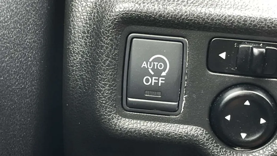 NISSAN Note -