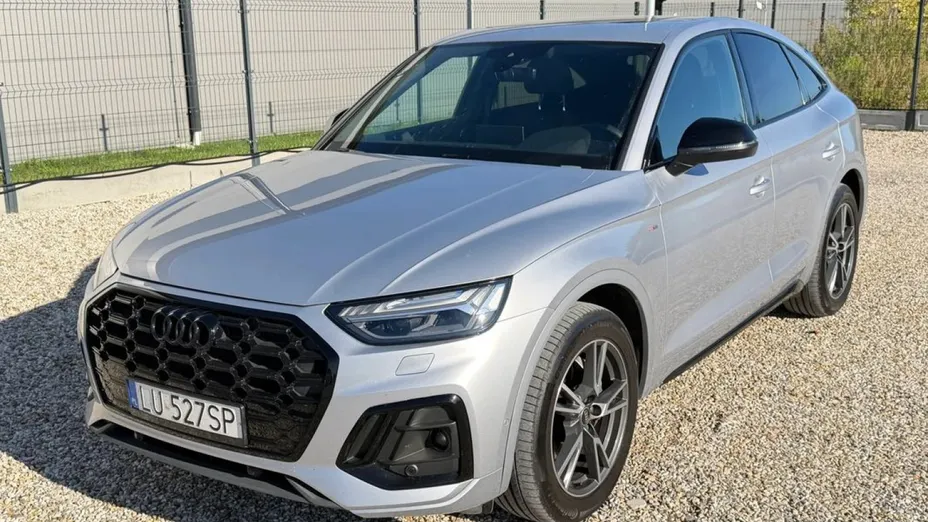 AUDI Q5 -
