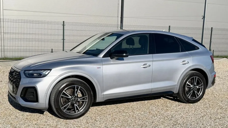 AUDI Q5 -