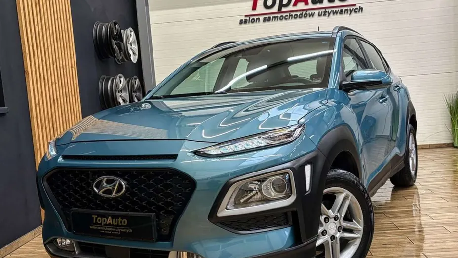 HYUNDAI Kona -